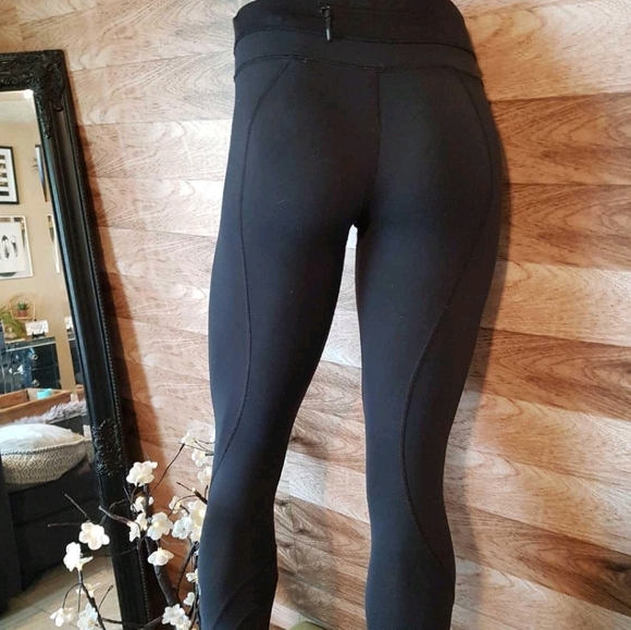 LULULEMON legging 4 - Picture 2 of 3